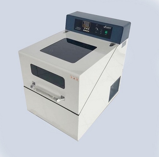 Tủ Ấm Lắc Ổn Nhiệt Labtech LSI-3016 A Hàn Quốc